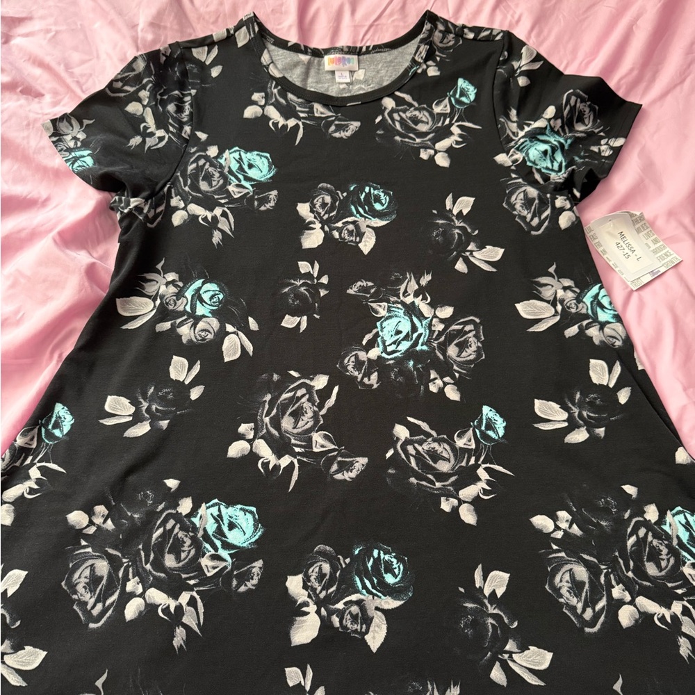 LulaRoe Melissa top